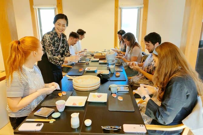 Small-Group Sushi Making Experience 1